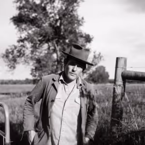 Video: Gregory Alan Isakov Debuts Video for 'Mistakes'