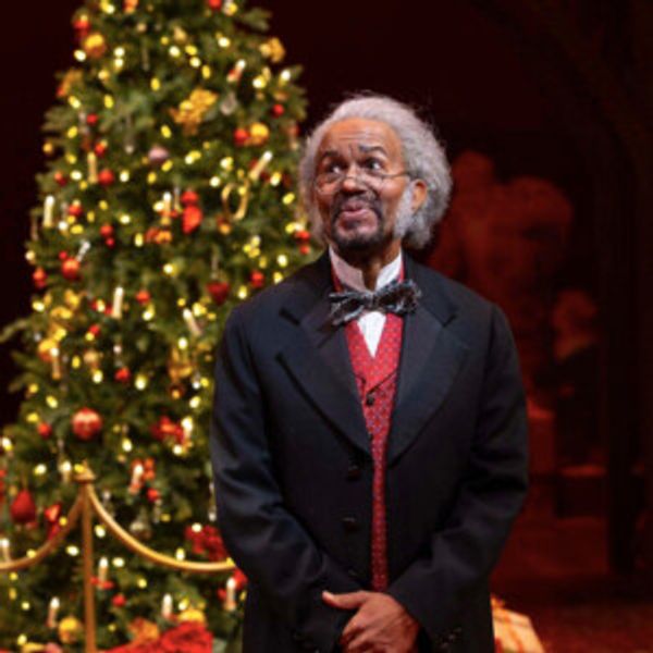 A CHRISTMAS CAROL: A GHOST STORY OF CHRISTMAS Returns to Hartford Stage Photo