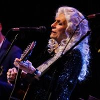 BWW Review: Judy Collins Lifts Spirits With WINTER STORIES at Town Hall by Guest…