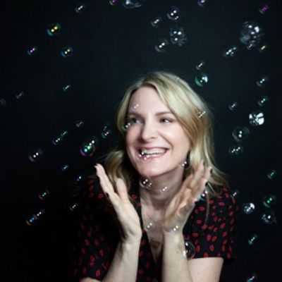 Interview: Jessica Hendy of WALKING WITH BUBBLES at AMT Theater