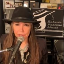 Gold Coast Arts' Making Memories With Music Continues With Roberta Fabiano