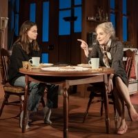 BWW Review: 'NIGHT, MOTHER, Hampstead Theatre