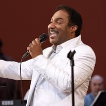 Review: TERRY STEELE SINGS LUTHER VANDROSS...