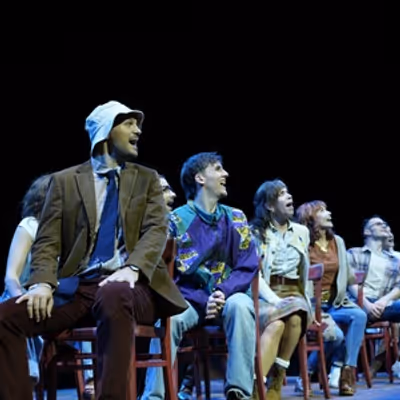Review: COME FROM AWAY DIE VON WOANDERS at Landestheater Linz