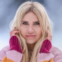 Nordic Songstress Johanna Kuvaja Presents Powerful Ballad 'Back For Good'
