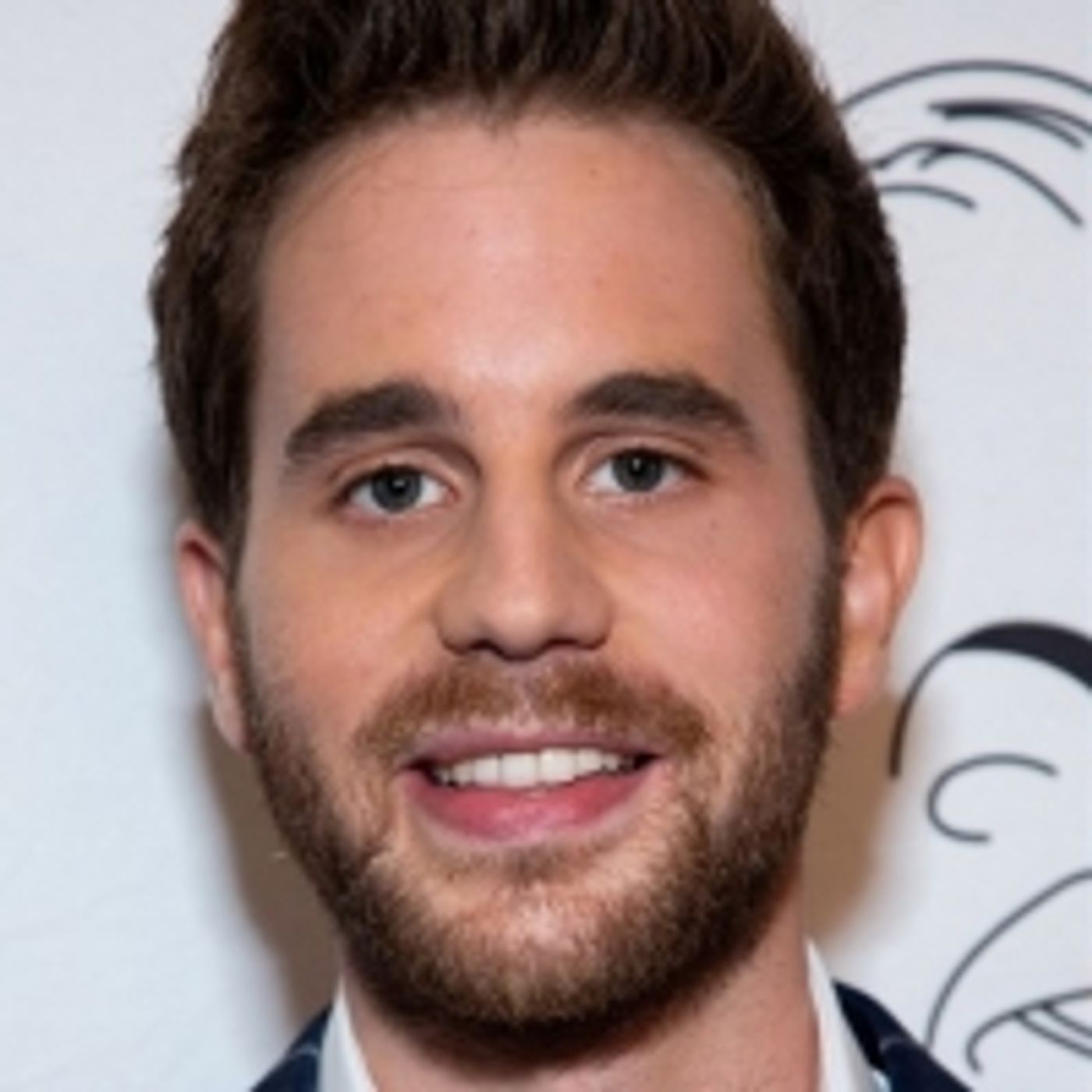 Wake Up With BWW 7/31: Casting Announced For THE ROSE TATTOO Starring Marisa Tomei, and More!  Image