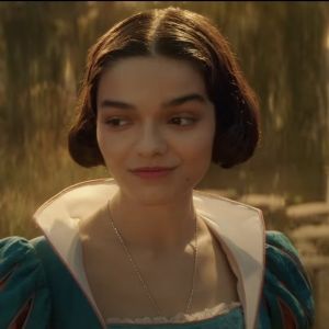 Video: SNOW WHITE Starring Rachel Zegler Releases Teaser Trailer, Poster, and First…