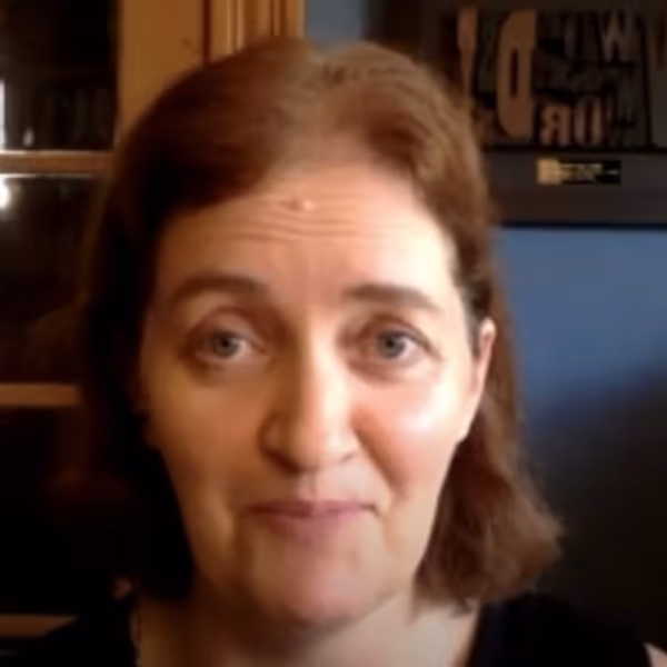 VIDEO: Emma Donoghue Talks With John Karastamatis About Her New Novel - Broadway Theater Video