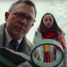 VIDEO: Daniel Craig, Chris Evans Star in New Trailer for KNIVES OUT