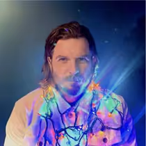 Dustin Kensrue Releases THAT SPIRIT OF CHRISTMAS Holiday Album
