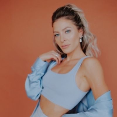 Delaney Jane Releases Visuals for 'On Paper'