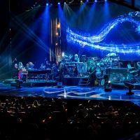 MANNHEIM STEAMROLLER CHRISTMAS BY CHIP DAVIS to Return to the Van Wezel