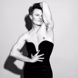 Interview: Kim David Smith Slinks COMME UNE FOLLE at Joe's Pub