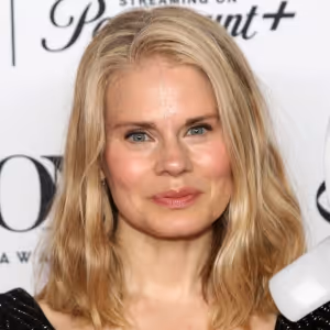 Wake Up With BroadwayWorld April 30, 2025