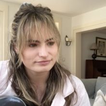 Living Room Concerts: JAGGED LITTLE PILL's Kathryn Gallagher Sings 'You Learn'