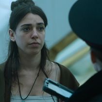 Video: Watch a Sneak Peek Clip From New Apple Thriller UNCONDITIONAL