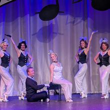 IRVING BERLIN'S WHITE CHRISTMAS Comes to Circa '21 Dinner Playhouse