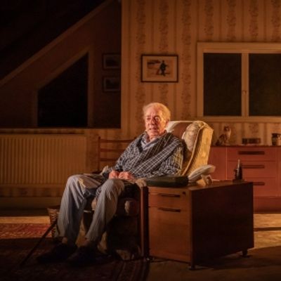 Review: TO HAVE AND TO HOLD, Hampstead Theatre
