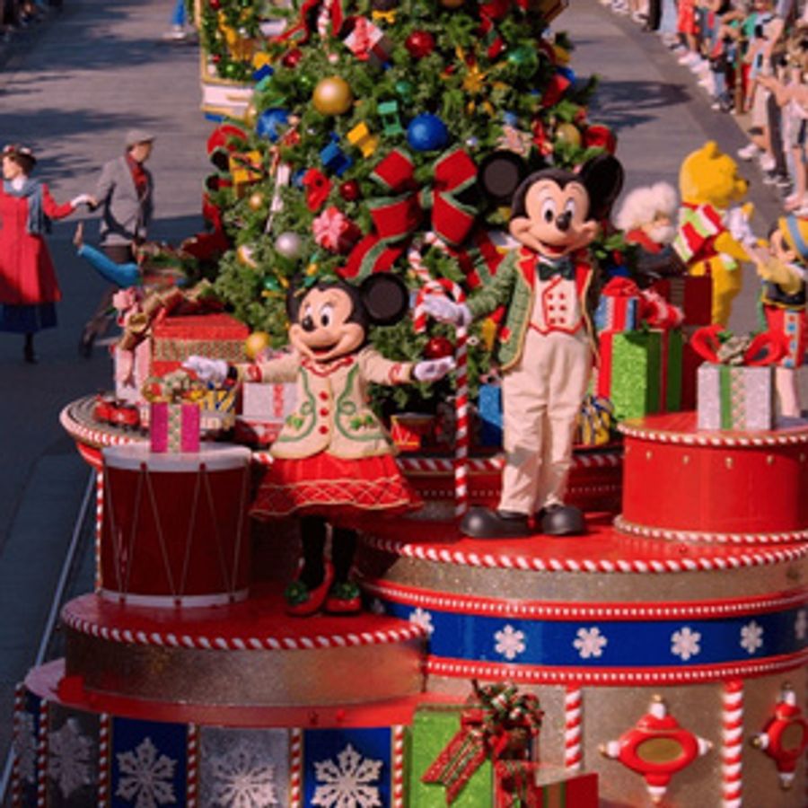Wake Up With BroadwayWorld December 30, 2025- Win Opening Night TITANIQUE Tickets and More  Image