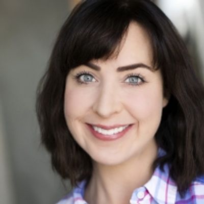 BWW Spotlight Series: Meet Suzanne Mayes, a Native Angeleno Who Went from Future Astronaut to Shining Onstage