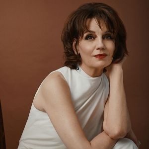 Tony-Winner Beth Leavel To Receive Sarah Siddons Society Award At Annual Benefit