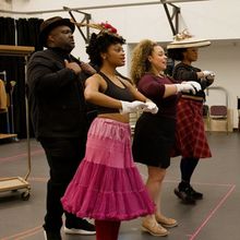 Video: Rehearsal For AIN’T MISBEHAVIN’ THE FATS WALLER MUSICAL SHOW at Milwaukee