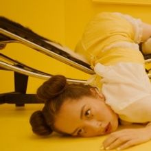 Jaguar Jonze Shares Shares New Single 'Rabbit Hole'