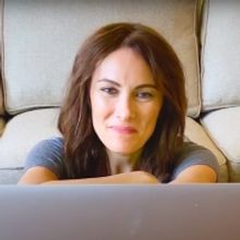 VIDEO: Laura Benanti Covers 'Sucker' By the Jonas Brothers; Will Donate Proceeds to F
