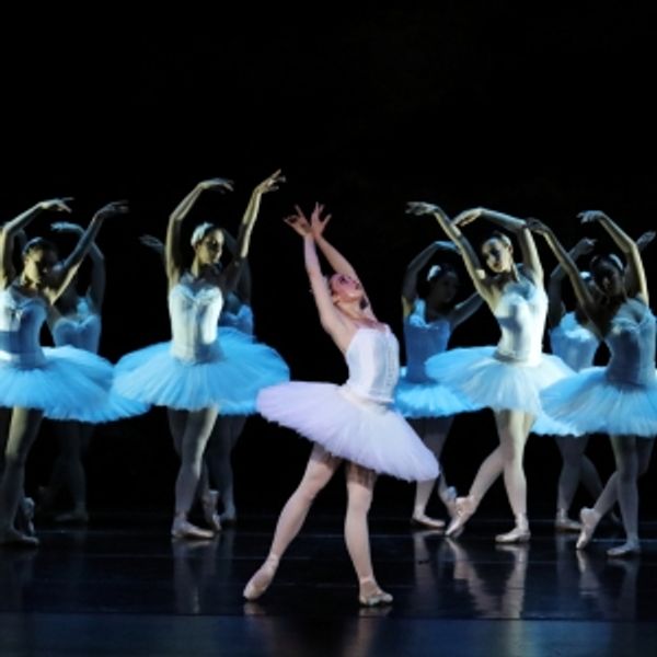 SWAN LAKE to be Presented at New Ballet in May Photo