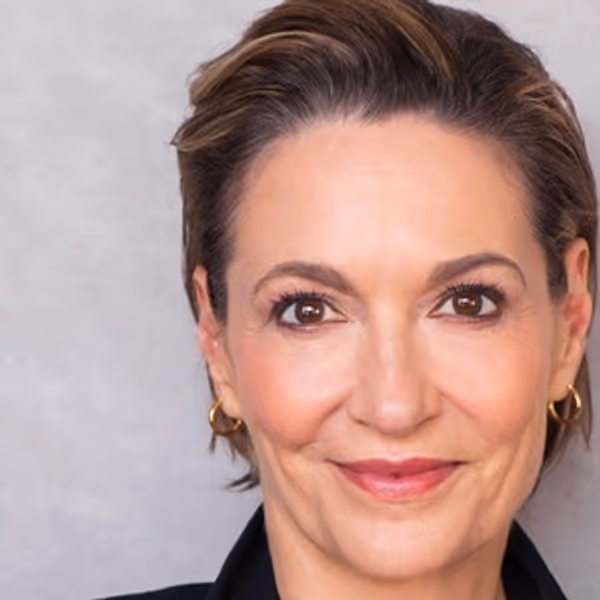 Interview: Theatre Life with Shannon Cochran Photo