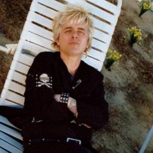 Green Day Announce The 'Saviors' Tour & Release New Track 'Look Ma, No Brains!'