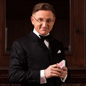 Interview: CHAMBER MAGIC Star Steve Cohen on Manhattan’s Magical History and the Ar
