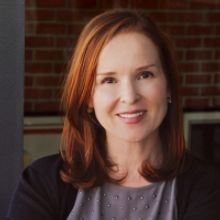 Listen: LITTLE KNOWN FACTS with Ilana Levine and Special Guest, TV Producer Jennifer 