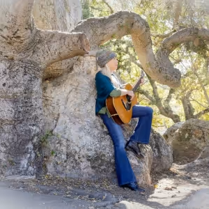 Laurie Lewis Releases 'Long Gone' As The First Single From Her Upcoming TREES Album