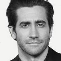 BWW Review: Jake Gyllenhaal and Tom Sturridge Revisit Their Broadway Success in…