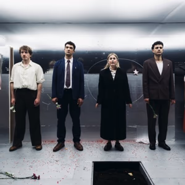 Review: THE WAVES, Jermyn Street Theatre Photo