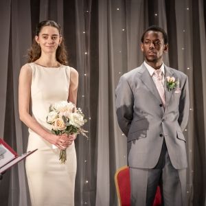 Review: A MIRROR, Almeida Theatre