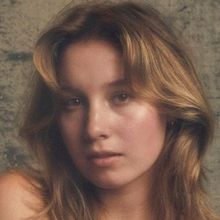 Sydney Rose Debuts 'I Can't Live Without You' With Charlie Oriain