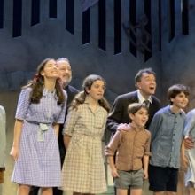 TV: Noche de estreno de LOS CHICOS DEL CORO en el Teatro La Latina