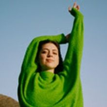 Lizzy McAlpine Featured on Jacob Collier's 'Never Gonna Be Alone' with John Mayer