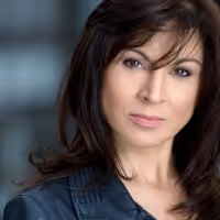 Valerie Smaldone Welcomes Guests From 'You Are Here: A COME FROM AWAY Story”…