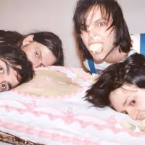 Photos: SUPERGRASS to Play Nine UK Shows in April-May 2027