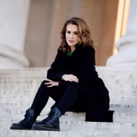 Alyssa Milano Launches #2020Fund