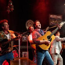 Review: ONCE at NextStop Theatre