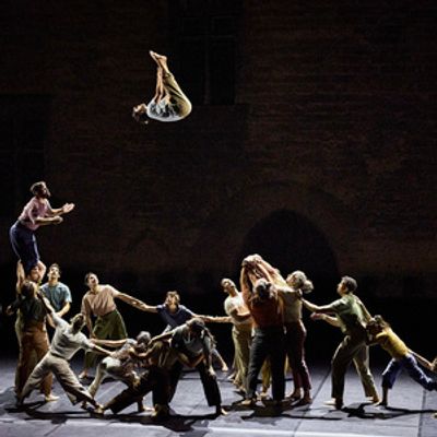 REVIEW: The Festival d'Avignon Presents LE PAS DU MONDE By Collectif XY
