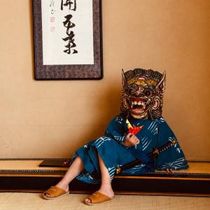 Tyler Lyle Shares Single 'Nagano,' Solo Album THE TRANSCENDENTALIST Due Oct. 23