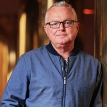 Interview: Andrew Bovell (Playwright) of THINGS I KNOW TO BE TRUE at Great Barrington