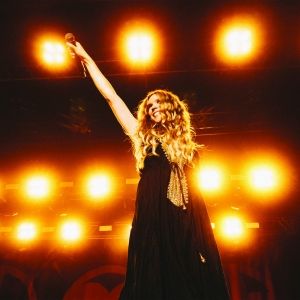 Joss Stone to Perform With Pacific Symphony Pops This Holiday Season