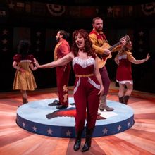 Review: DAS BARBECÜ at Stages Houston