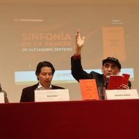 Sinfonía De La Sangre, Poemario De Alejandro Zenteno, Monumento Al Endecasílabo”
